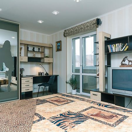 Apartment on Sevastopolska Square Kiev Exteriör bild